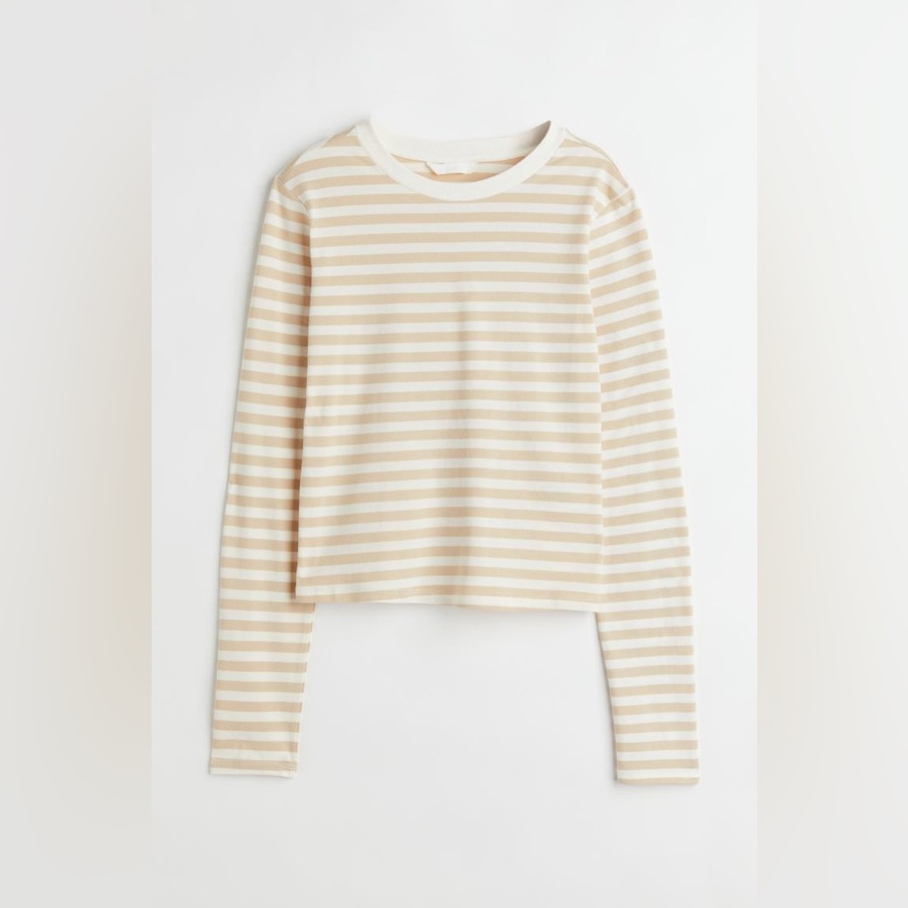 Cream stripped long sleeve 🤍